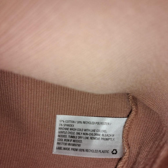 Wild Fable ribbed crop tank in a neutral tan and white colorway size Large - Picture 6 of 6